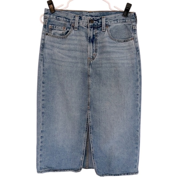 Levi's Dresses & Skirts - LEVI’S Denim Midi Jean Skirt - 27